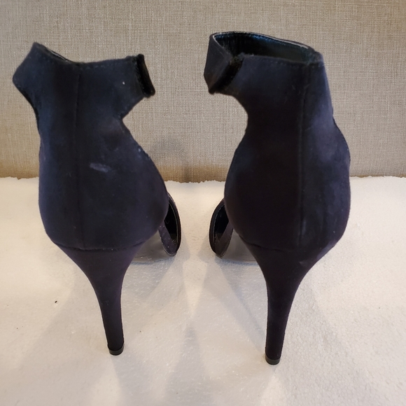 Woman shoes - Picture 3 of 4